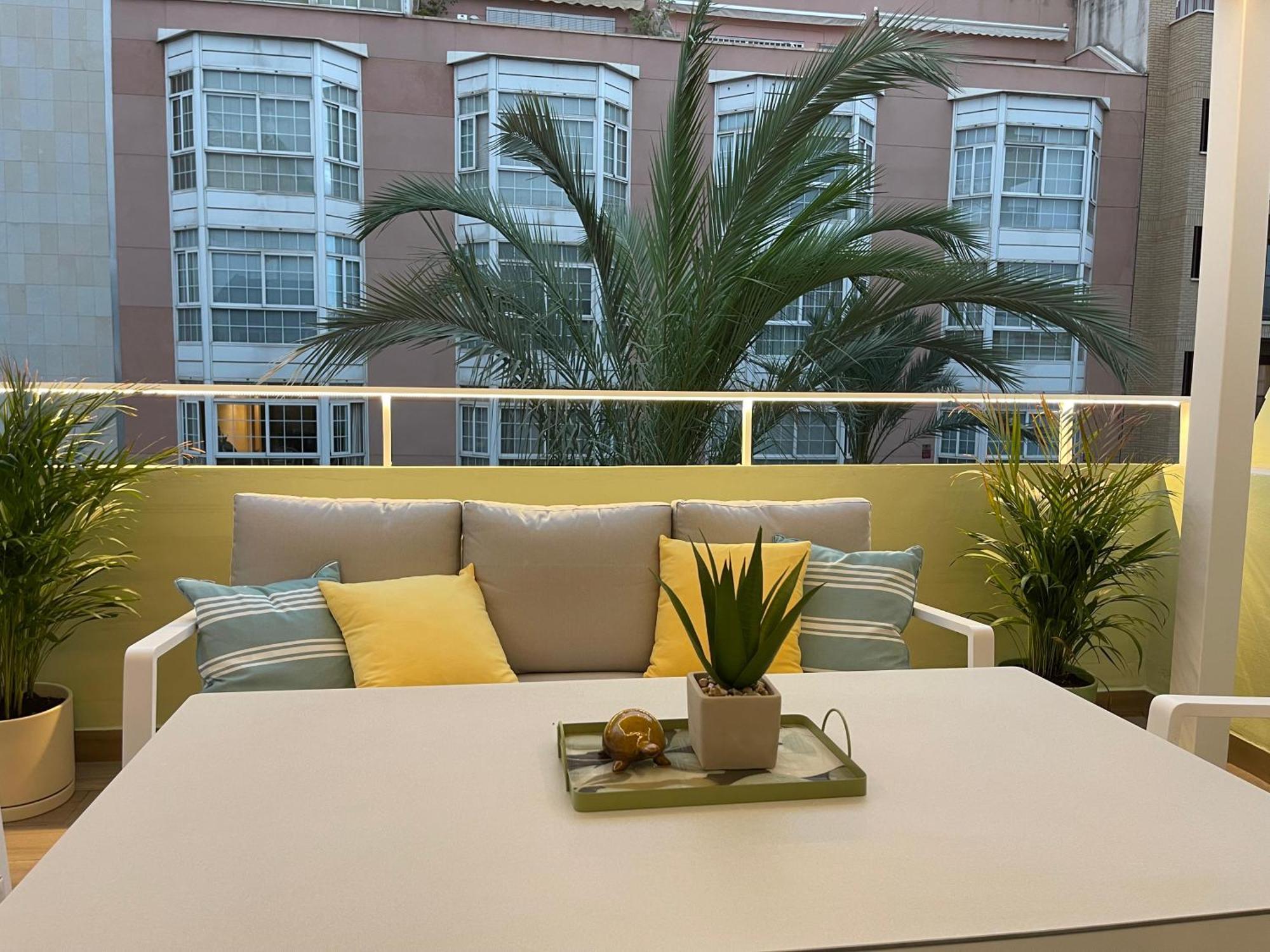 Gran Atico Con Terraza En El Centro De Alicante Ngoại thất bức ảnh