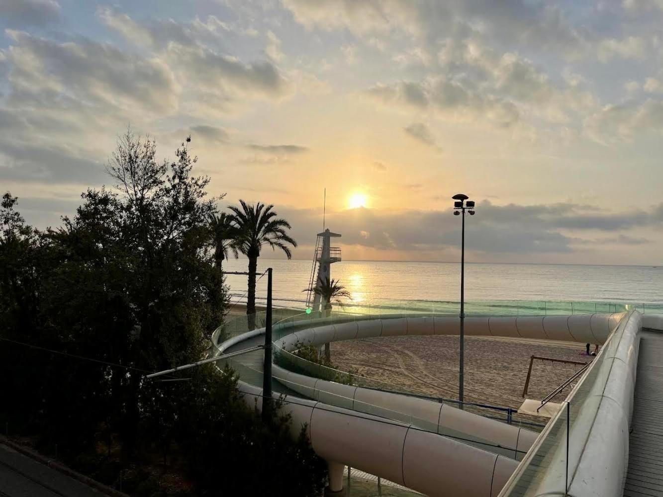 Gran Atico Con Terraza En El Centro De Alicante Ngoại thất bức ảnh