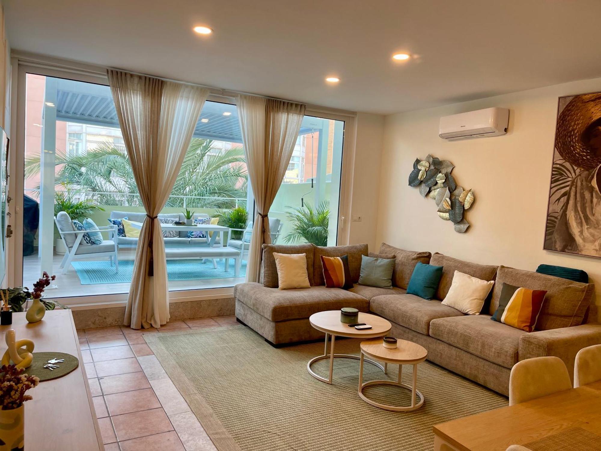 Gran Atico Con Terraza En El Centro De Alicante Ngoại thất bức ảnh