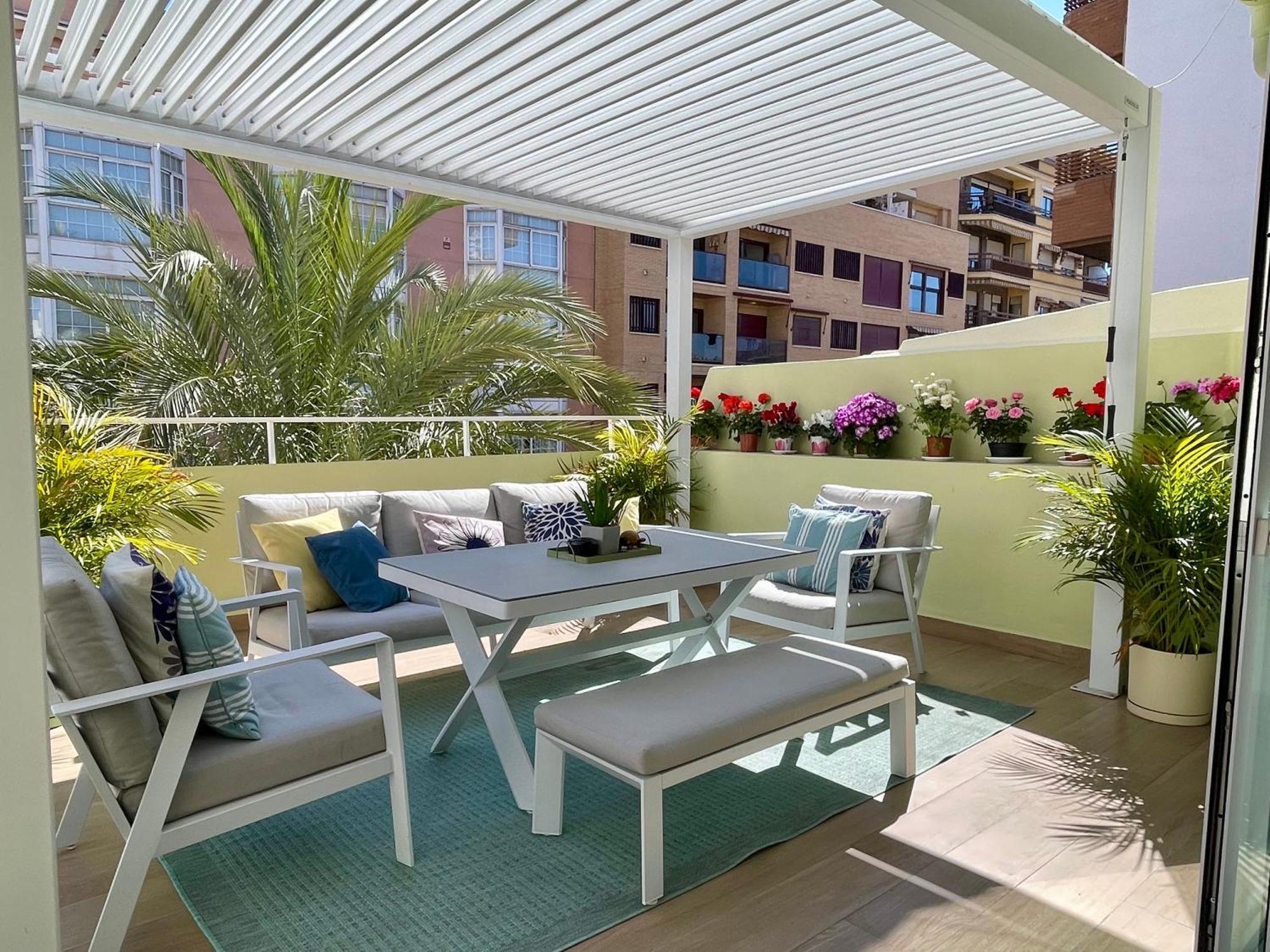 Gran Atico Con Terraza En El Centro De Alicante Ngoại thất bức ảnh